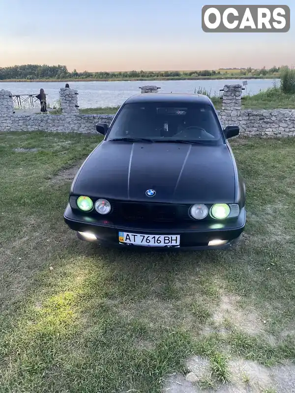 Седан BMW 5 Series 1989 2 л. Ручная / Механика обл. Черновицкая, Черновцы - Фото 1/10