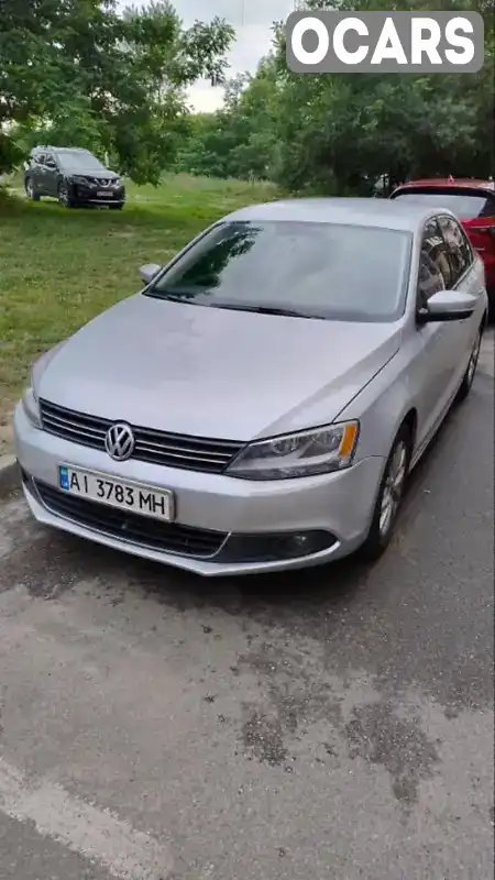 Седан Volkswagen Jetta 2011 2.48 л. Автомат обл. Киевская, Обухов - Фото 1/21