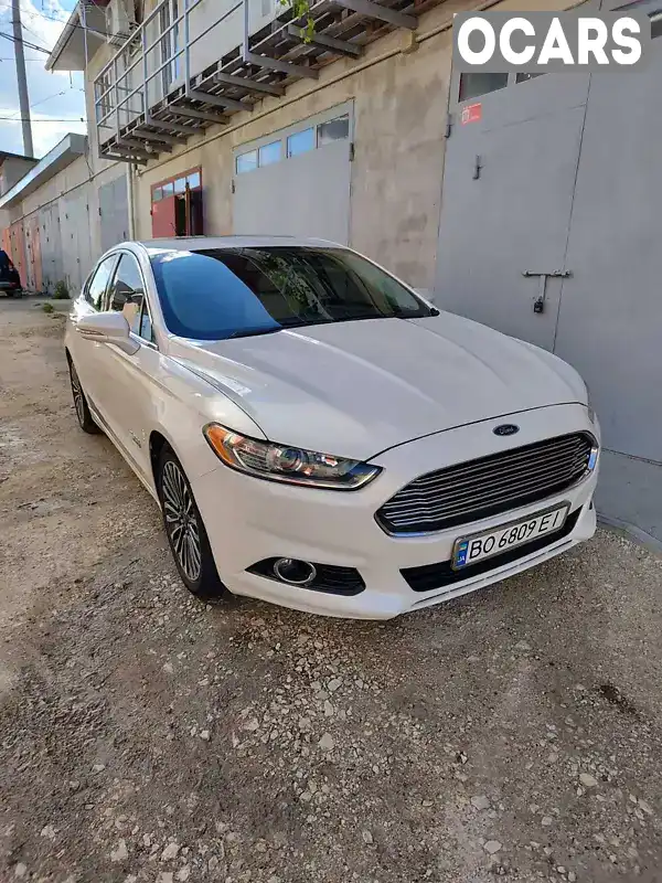 Седан Ford Fusion 2015 2 л. Автомат обл. Тернопольская, Тернополь - Фото 1/21