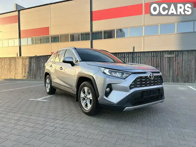 Внедорожник / Кроссовер Toyota RAV4 2019 1.99 л. Автомат обл. Киевская, Софиевская Борщаговка - Фото 1/9