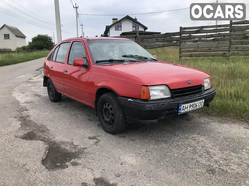 Хэтчбек Opel Kadett 1991 1.4 л. Ручная / Механика обл. Киевская, Киев - Фото 1/19