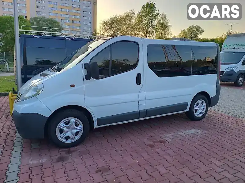 Минивэн Opel Vivaro 2010 2 л. Ручная / Механика обл. Харьковская, Харьков - Фото 1/21