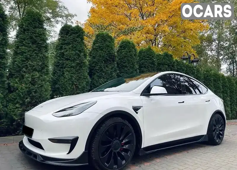 Внедорожник / Кроссовер Tesla Model Y 2021 null_content л. Автомат обл. Киевская, Киев - Фото 1/8