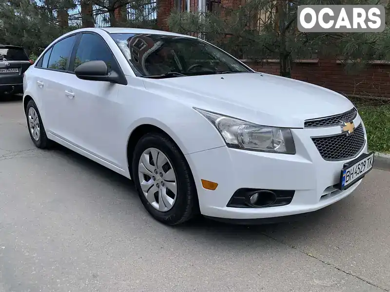 Седан Chevrolet Cruze 2013 1.8 л. Автомат обл. Одеська, Одеса - Фото 1/16