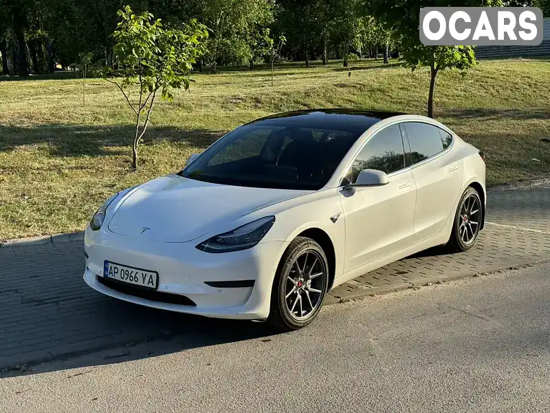 Седан Tesla Model 3 2019 null_content л. обл. Запорожская, Запорожье - Фото 1/10