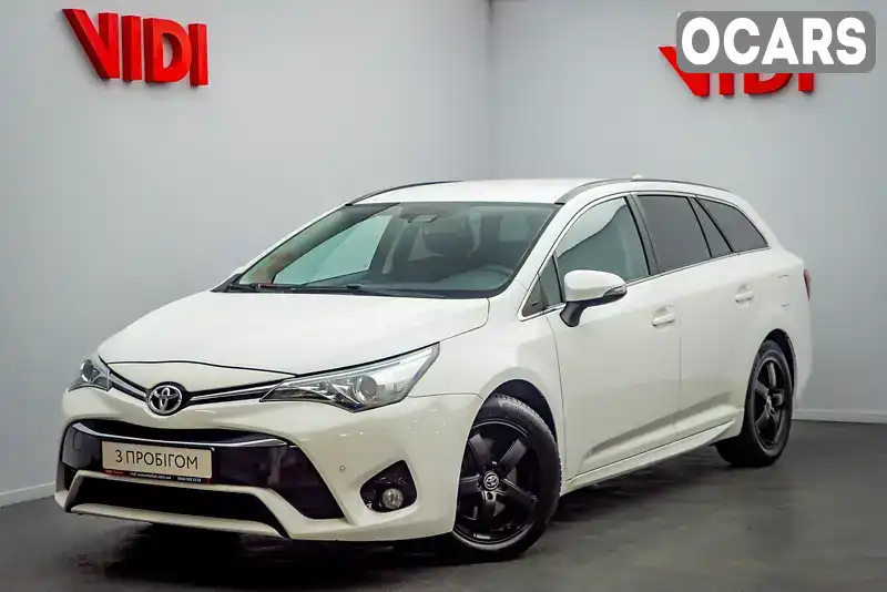 Универсал Toyota Avensis 2015 2 л. Ручная / Механика обл. Киевская, Киев - Фото 1/21