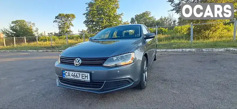 Седан Volkswagen Jetta 2012 2.48 л. Автомат обл. Черкасская, Черкассы - Фото 1/21