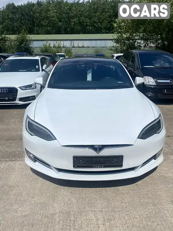 Лифтбек Tesla Model S 2018 null_content л. Автомат обл. Киевская, Киев - Фото 1/11
