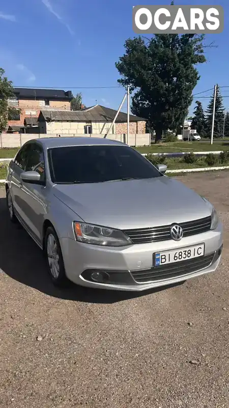 Седан Volkswagen Jetta 2013 2.47 л. Ручна / Механіка обл. Полтавська, Лубни - Фото 1/15