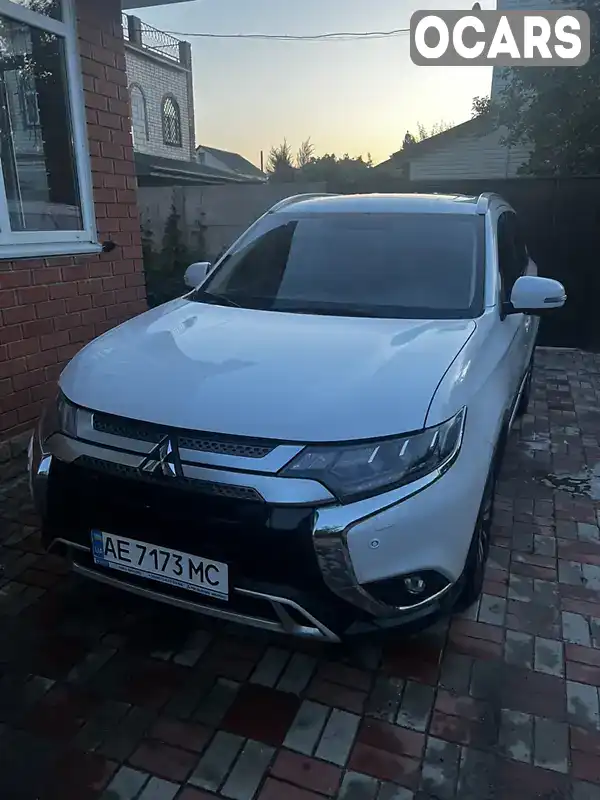 Внедорожник / Кроссовер Mitsubishi Outlander 2020 2.4 л. Вариатор обл. Днепропетровская, Днепр (Днепропетровск) - Фото 1/7