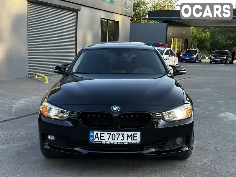 Седан BMW 3 Series 2013 2 л. Автомат обл. Днепропетровская, Днепр (Днепропетровск) - Фото 1/21