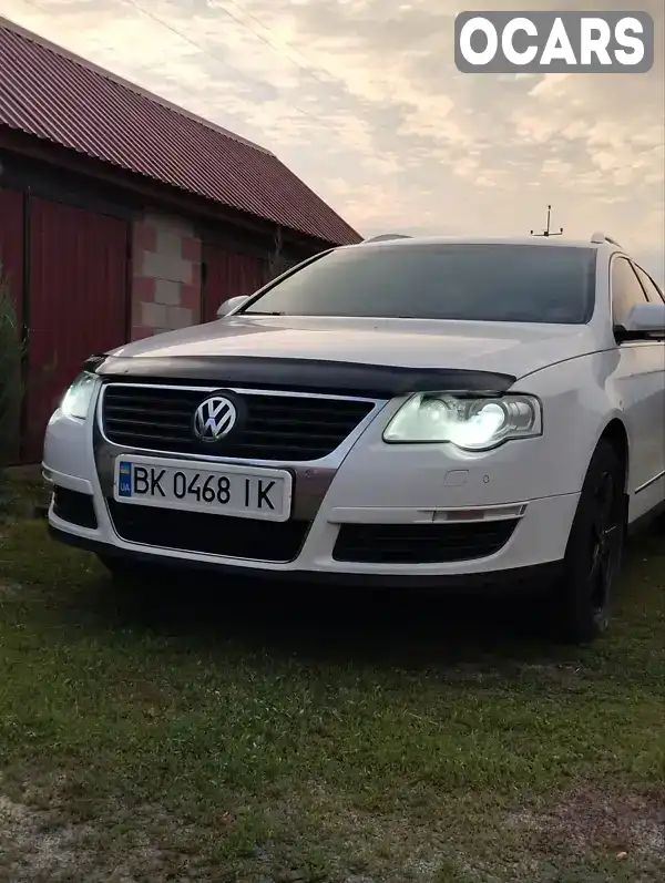 Универсал Volkswagen Passat 2009 1.4 л. Ручная / Механика обл. Ровенская, Владимирец - Фото 1/11