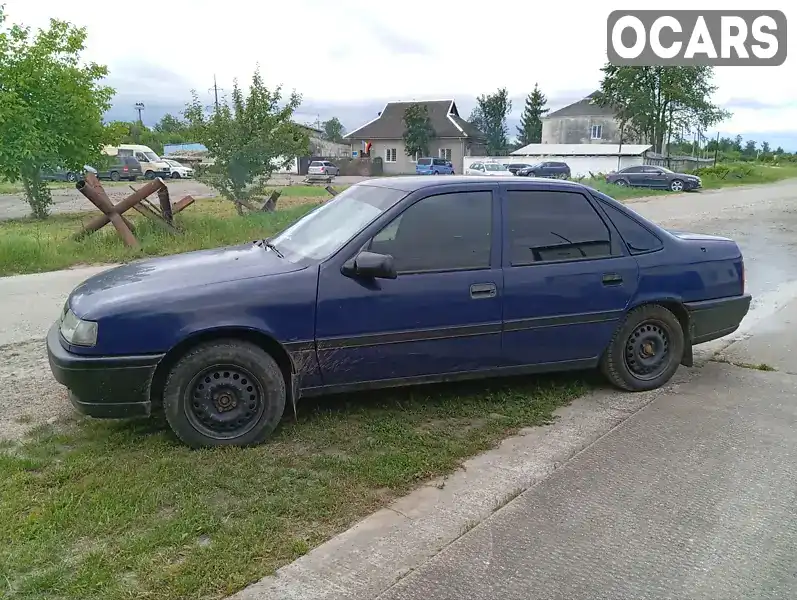 Седан Opel Vectra 1990 1.8 л. Ручна / Механіка обл. Львівська, Стрий - Фото 1/9