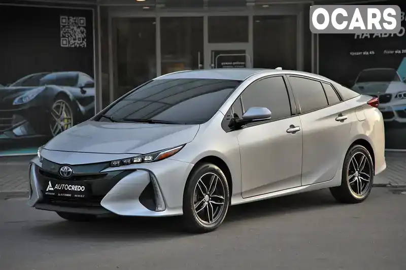 Хетчбек Toyota Prius 2017 1.8 л. Автомат обл. Харківська, Харків - Фото 1/21