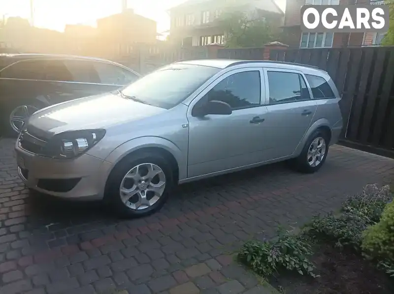 Универсал Opel Astra 2010 1.7 л. Ручная / Механика обл. Волынская, Ковель - Фото 1/17