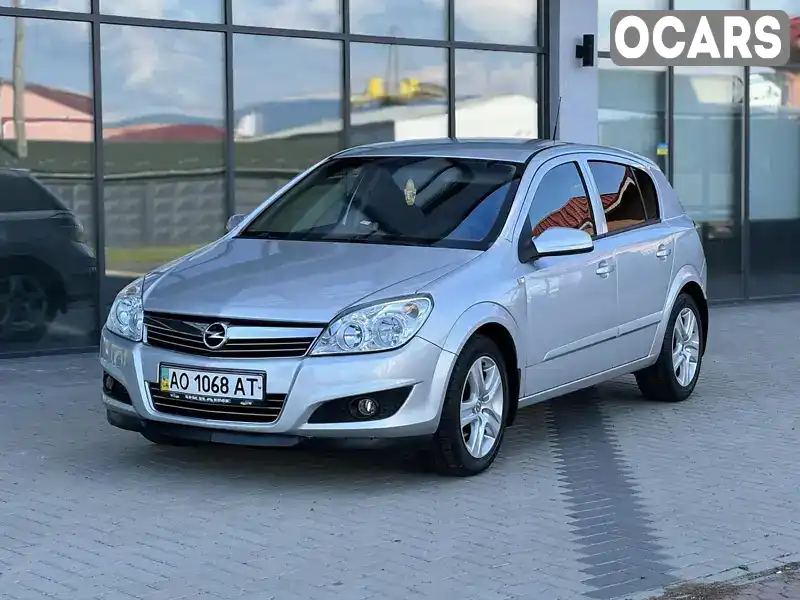 Хетчбек Opel Astra 2007 1.6 л. Ручна / Механіка обл. Закарпатська, Мукачево - Фото 1/21
