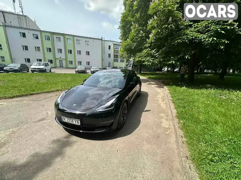 Седан Tesla Model 3 2022 null_content л. обл. Рівненська, Рівне - Фото 1/21