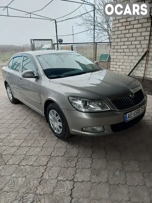 Ліфтбек Skoda Octavia 2011 1.6 л. обл. Дніпропетровська, Покров (Орджонікідзе) - Фото 1/12