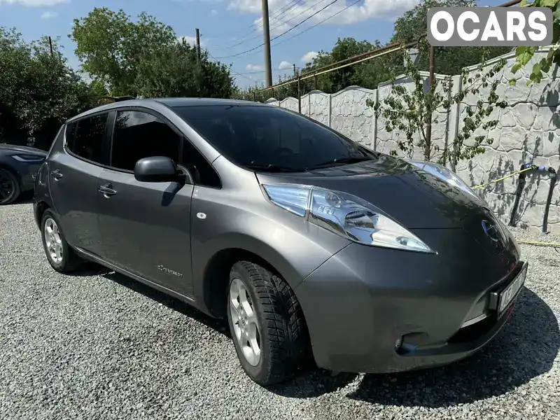 Хэтчбек Nissan Leaf 2016 null_content л. Вариатор обл. Днепропетровская, Днепр (Днепропетровск) - Фото 1/16