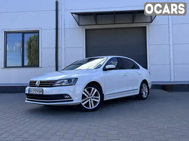 Седан Volkswagen Jetta 2016 1.8 л. Автомат обл. Київська, Київ - Фото 1/21