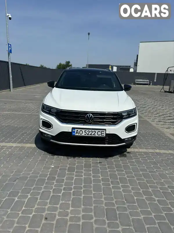 Внедорожник / Кроссовер Volkswagen T-Roc 2021 1.5 л. Автомат обл. Закарпатская, Мукачево - Фото 1/21