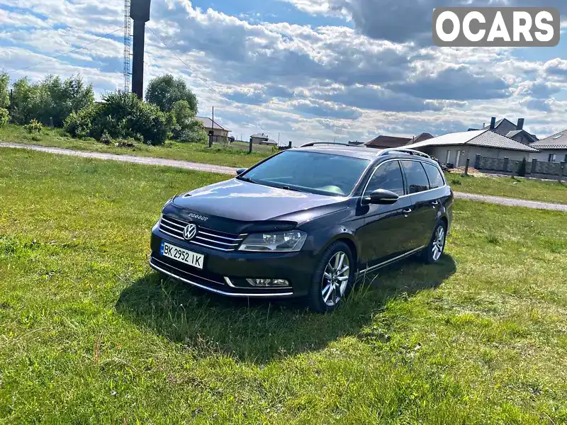 Универсал Volkswagen Passat 2011 1.97 л. Автомат обл. Ровенская, Березно - Фото 1/21