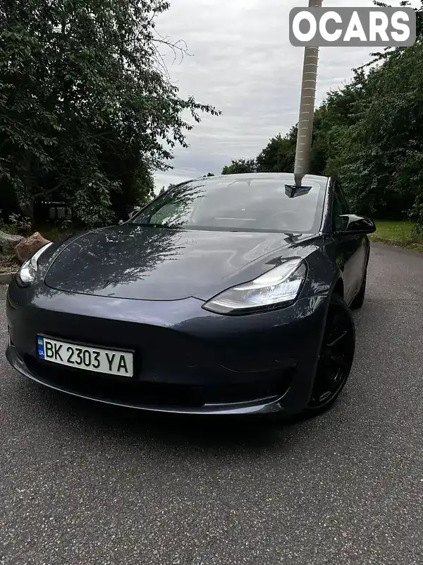 Седан Tesla Model 3 2019 null_content л. Автомат обл. Ровенская, Ровно - Фото 1/21