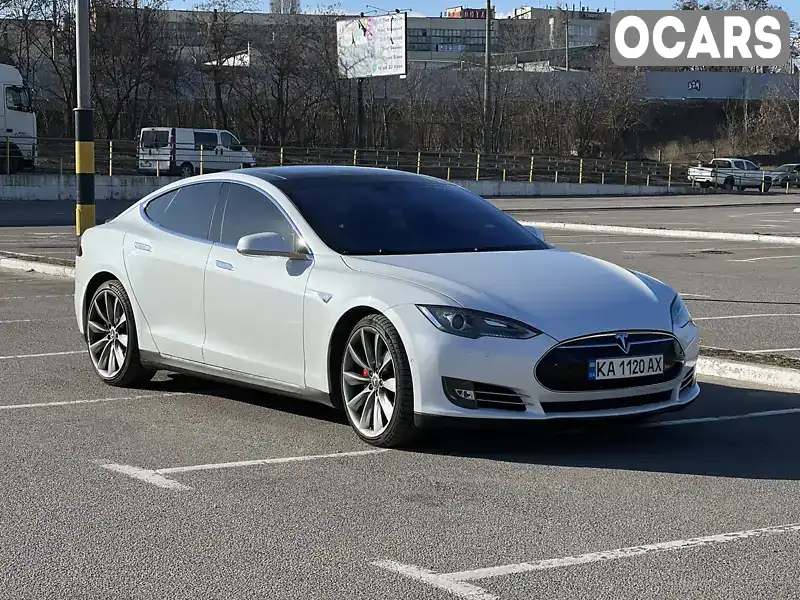 Лифтбек Tesla Model S 2015 null_content л. Автомат обл. Киевская, Киев - Фото 1/6