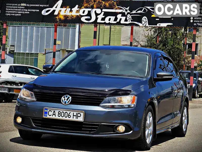 Седан Volkswagen Jetta 2013 1.8 л. Автомат обл. Черкасская, Черкассы - Фото 1/21