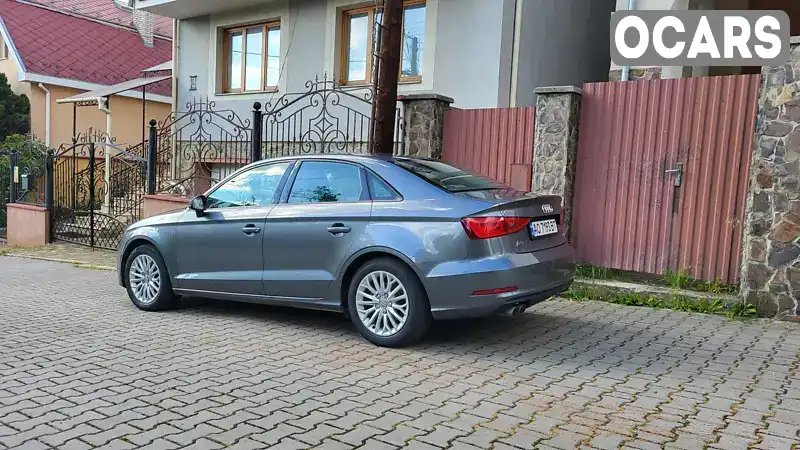 Седан Audi A3 2016 1.97 л. Автомат обл. Закарпатская, Ужгород - Фото 1/12