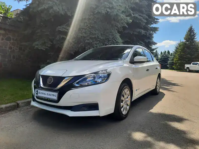 Седан Nissan Sylphy 2018 null_content л. Автомат обл. Киевская, Киев - Фото 1/21