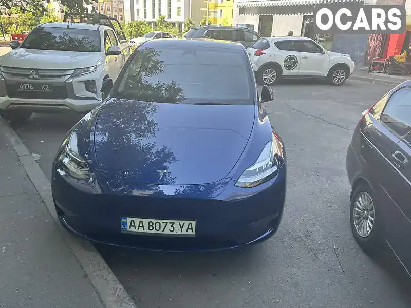 Внедорожник / Кроссовер Tesla Model Y 2022 null_content л. Автомат обл. Киевская, Киев - Фото 1/11