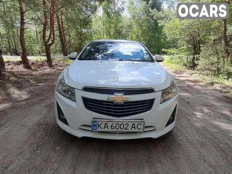 Седан Chevrolet Cruze 2013 1.8 л. Ручна / Механіка обл. Київська, Фастів - Фото 1/14