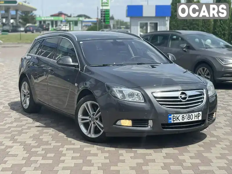 Универсал Opel Insignia 2011 1.96 л. Автомат обл. Ровенская, Сарны - Фото 1/21