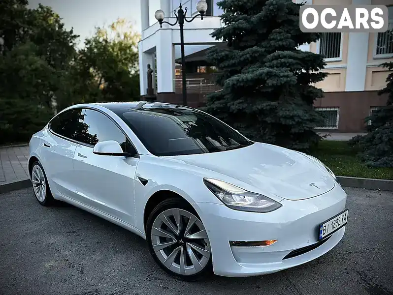 Седан Tesla Model 3 2021 null_content л. Автомат обл. Киевская, Киев - Фото 1/13