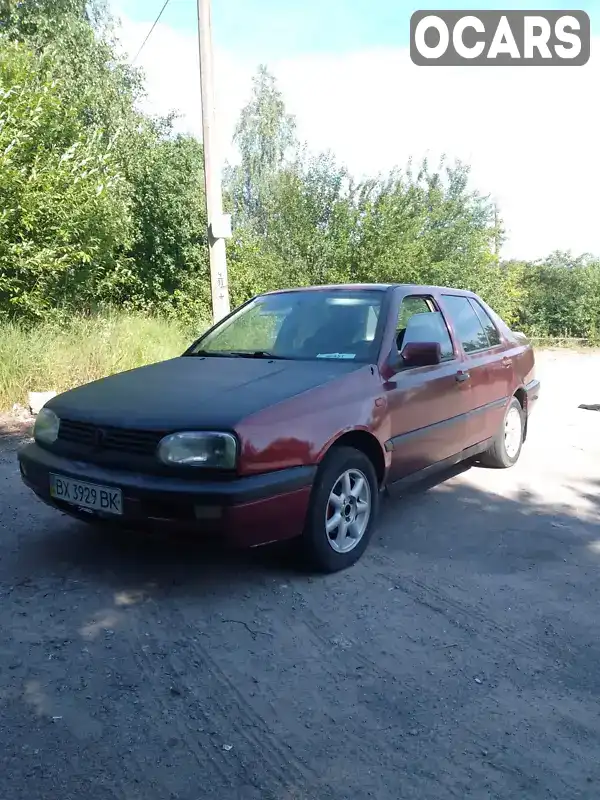 Седан Volkswagen Vento 1994 1.6 л. Ручна / Механіка обл. Житомирська, Коростень - Фото 1/13