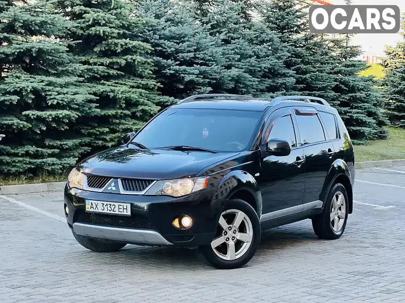 Позашляховик / Кросовер Mitsubishi Outlander XL 2008 2.36 л. Автомат обл. Харківська, Харків - Фото 1/21