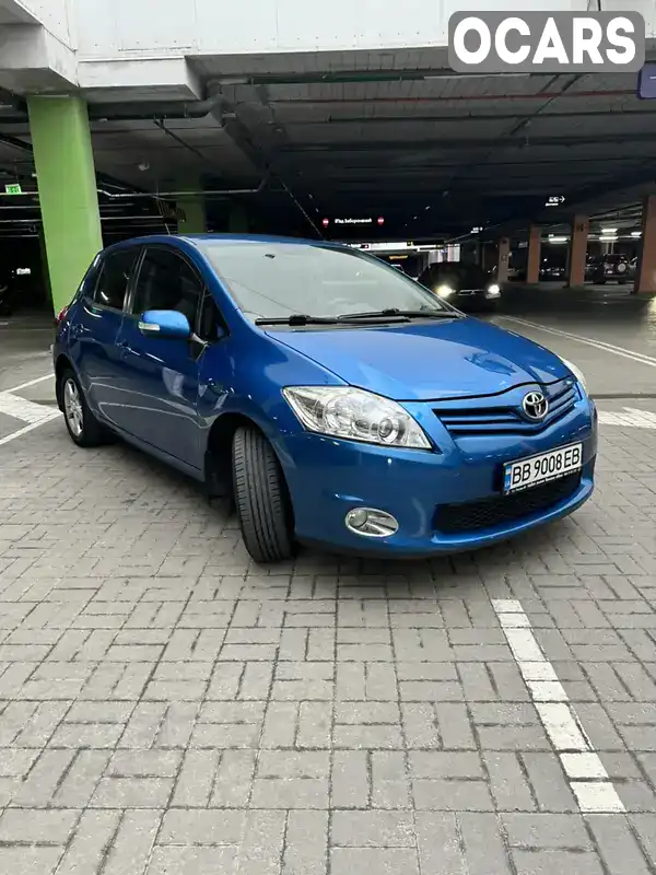 Хетчбек Toyota Auris 2011 1.6 л. Автомат обл. Київська, Київ - Фото 1/21