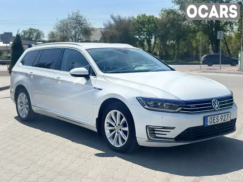 Універсал Volkswagen Passat 2016 1.4 л. Автомат обл. Житомирська, Житомир - Фото 1/19