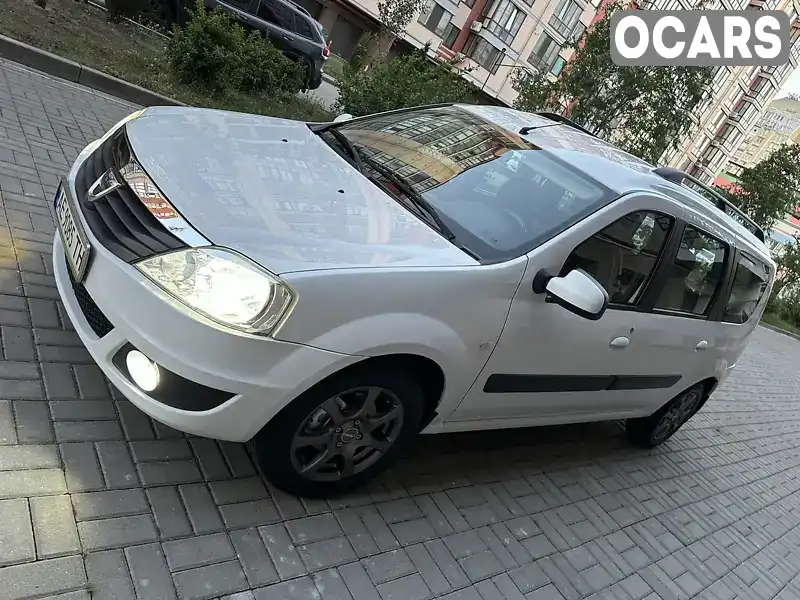 Седан Dacia Logan 2012 1.6 л. Ручная / Механика обл. Донецкая, Покровск (Красноармейск) - Фото 1/21