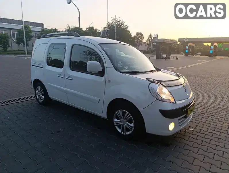 Минивэн Renault Kangoo 2011 1.5 л. Ручная / Механика обл. Черновицкая, Черновцы - Фото 1/21