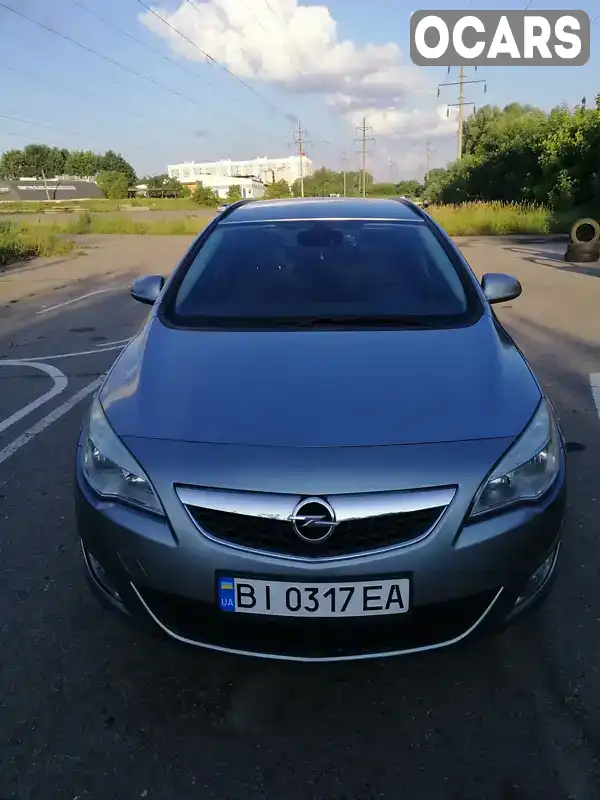Універсал Opel Astra 2011 1.4 л. Ручна / Механіка обл. Полтавська, Полтава - Фото 1/15