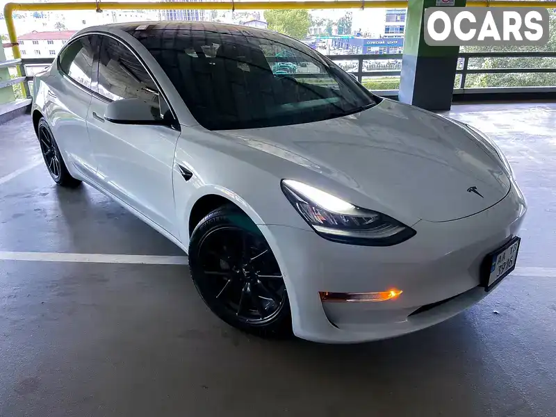 Седан Tesla Model 3 2018 null_content л. Автомат обл. Киевская, Киев - Фото 1/13