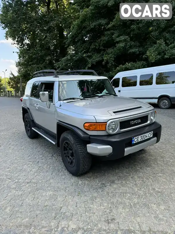 Позашляховик / Кросовер Toyota FJ Cruiser 2006 3.96 л. Автомат обл. Чернівецька, Чернівці - Фото 1/15