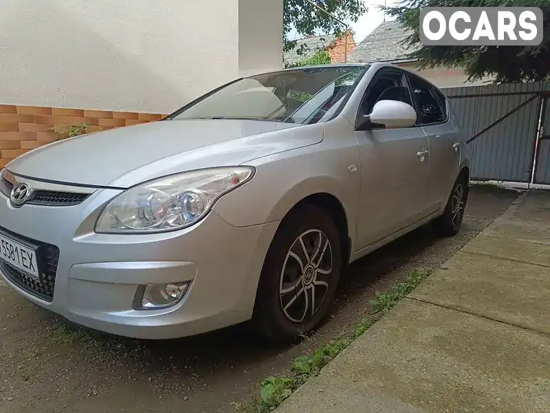 Хэтчбек Hyundai i30 2008 1.6 л. Ручная / Механика обл. Закарпатская, Тячев - Фото 1/14