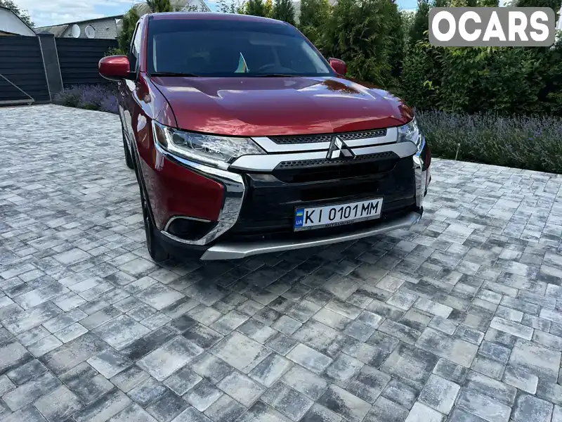 Позашляховик / Кросовер Mitsubishi Outlander 2018 2.4 л. Варіатор обл. Київська, Київ - Фото 1/21