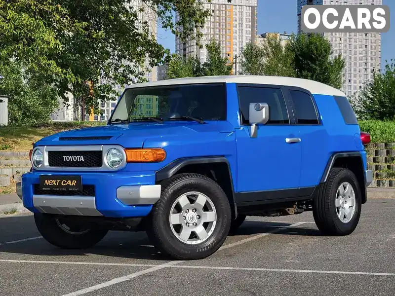 Позашляховик / Кросовер Toyota FJ Cruiser 2007 3.96 л. Автомат обл. Київська, Київ - Фото 1/21