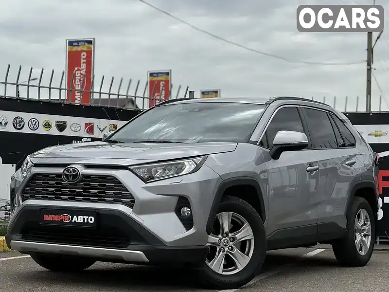 Позашляховик / Кросовер Toyota RAV4 2020 1.99 л. Варіатор обл. Київська, Київ - Фото 1/20