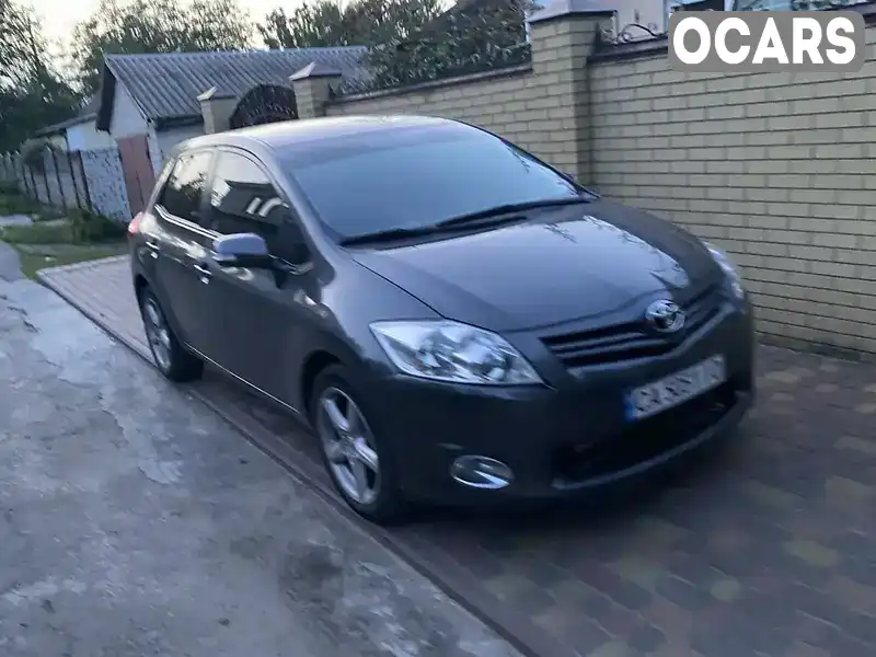 Хетчбек Toyota Auris 2010 1.6 л. Автомат обл. Черкаська, Черкаси - Фото 1/9