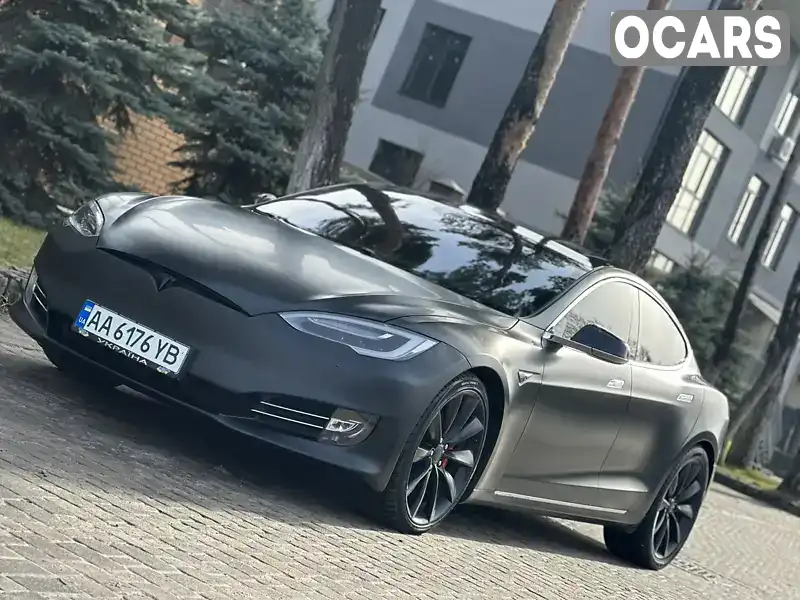 Лифтбек Tesla Model S 2016 null_content л. обл. Киевская, Киев - Фото 1/21